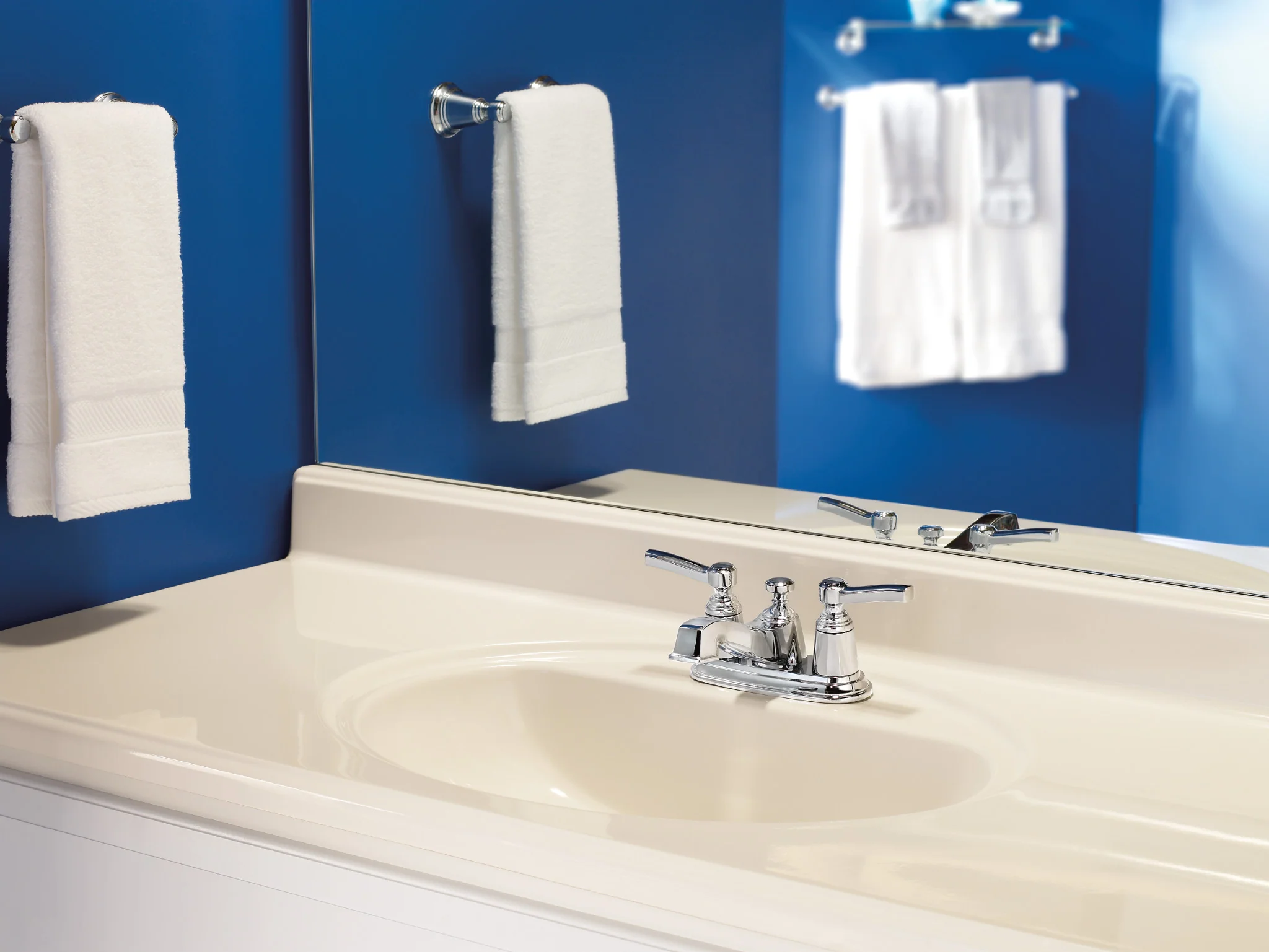 7839-Rothbury-Chrome-24-Towel-Bar-4.webp Rothbury Chrome 24" Towel Bar