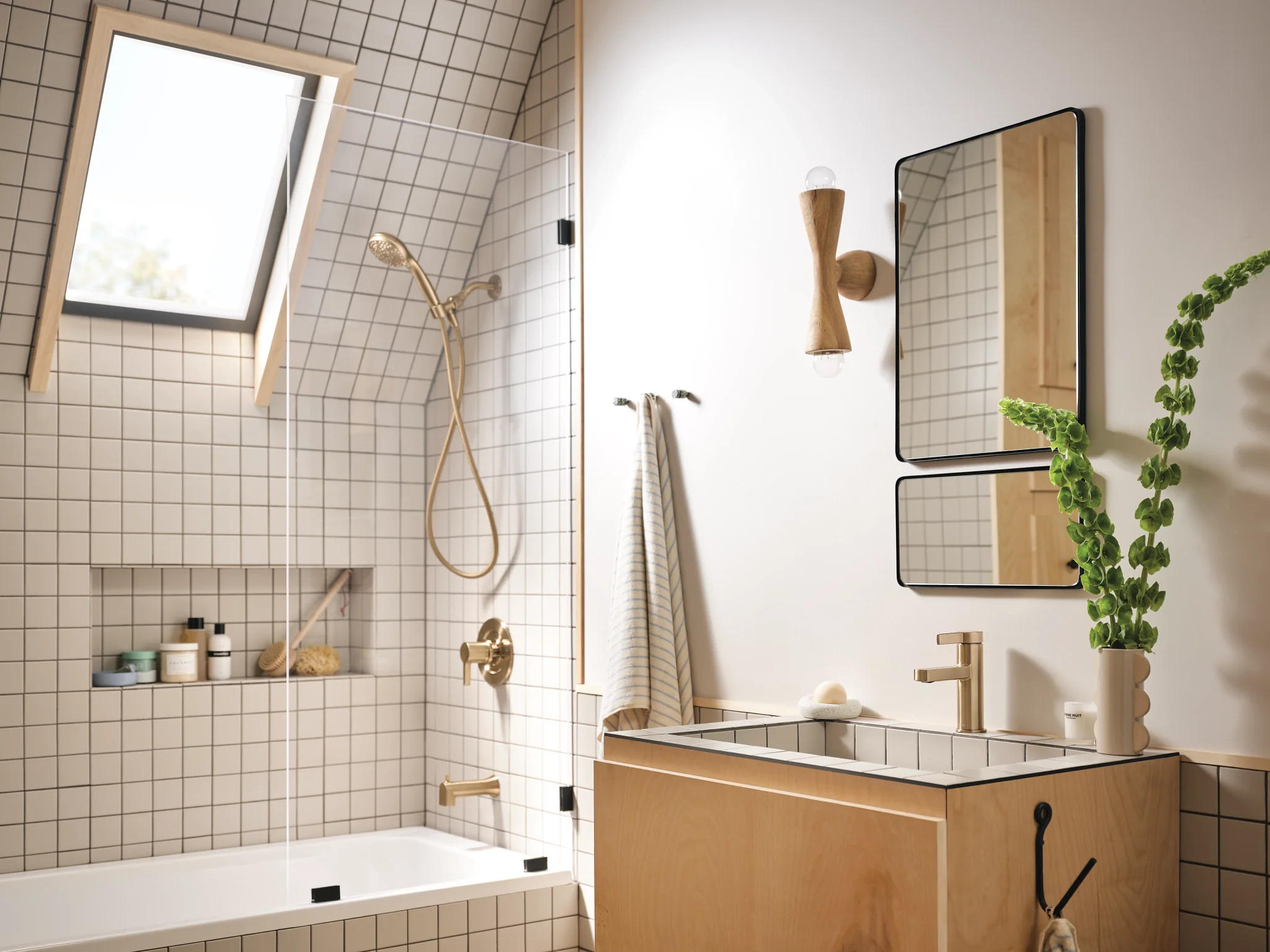 793-Beric-Chrome-Posi-Temp-R-tub-shower-13.webp Beric Chrome Posi-Temp(R) tub/shower