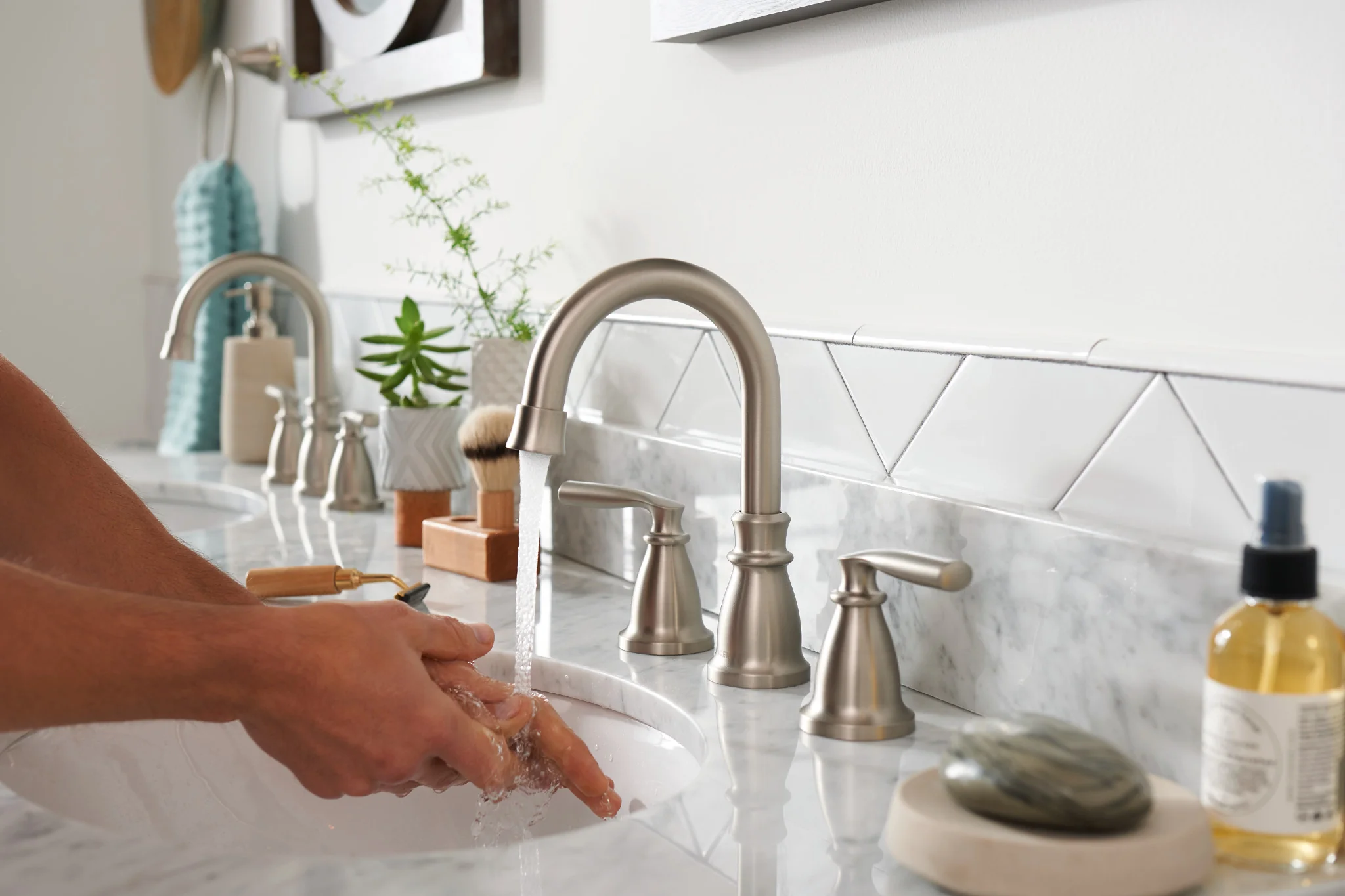 813-Hilliard-Two-Handle-Widespread-Bathroom-Sink-Faucet-11.webp Hilliard Two-Handle Widespread Bathroom Sink Faucet