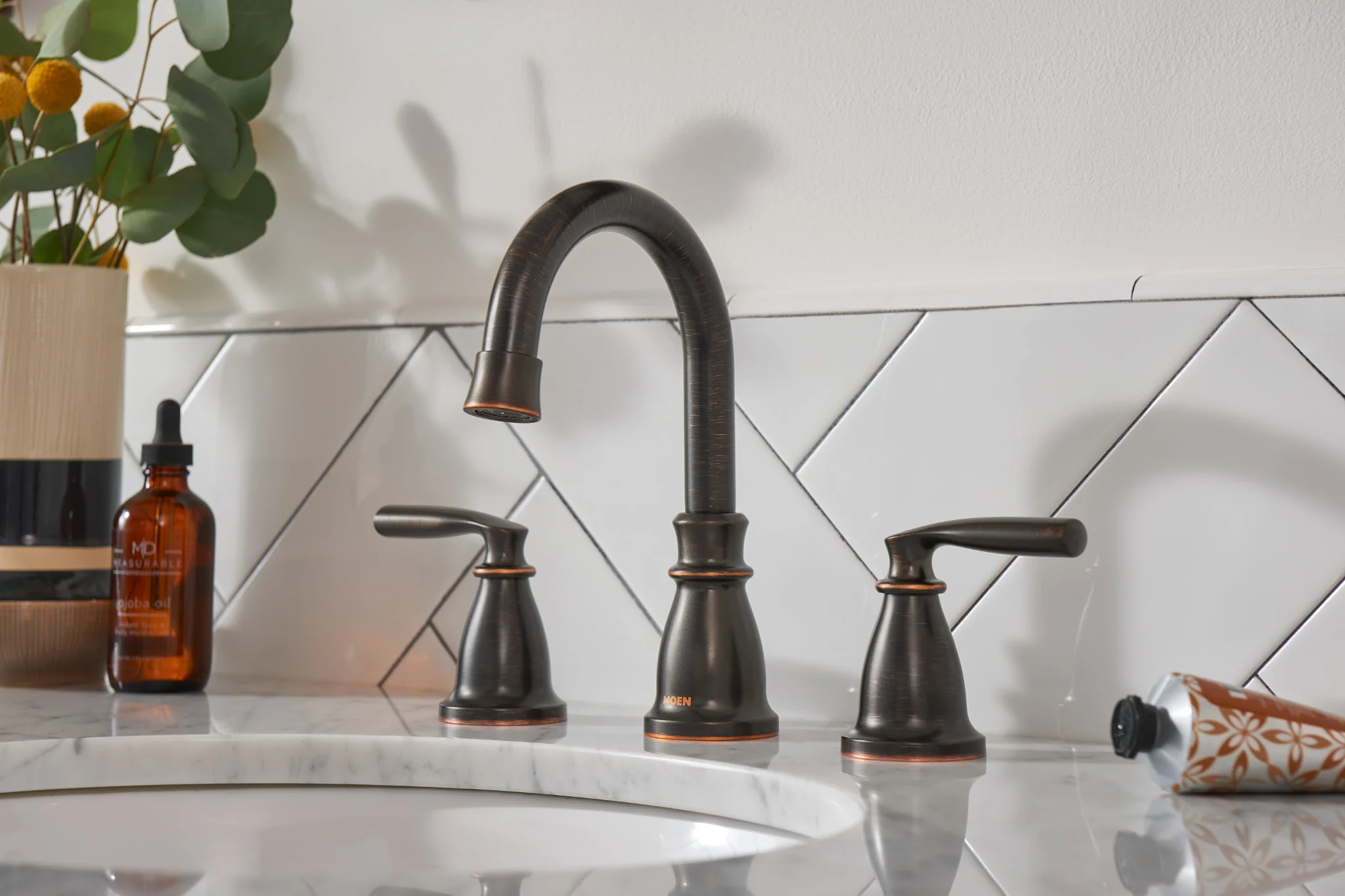 813-Hilliard-Two-Handle-Widespread-Bathroom-Sink-Faucet-25.webp Hilliard Two-Handle Widespread Bathroom Sink Faucet