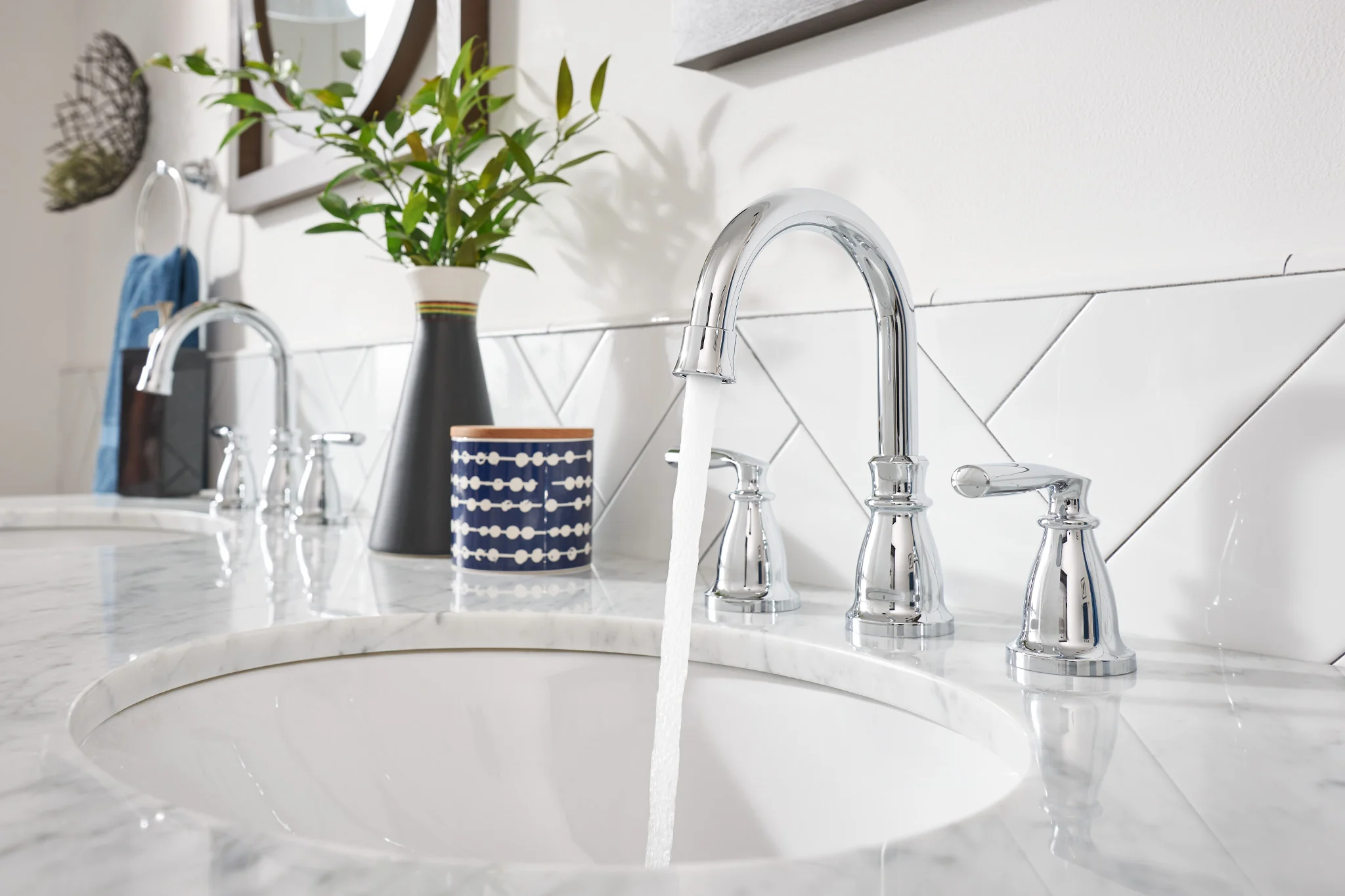 813-Hilliard-Two-Handle-Widespread-Bathroom-Sink-Faucet-26.webp Hilliard Two-Handle Widespread Bathroom Sink Faucet