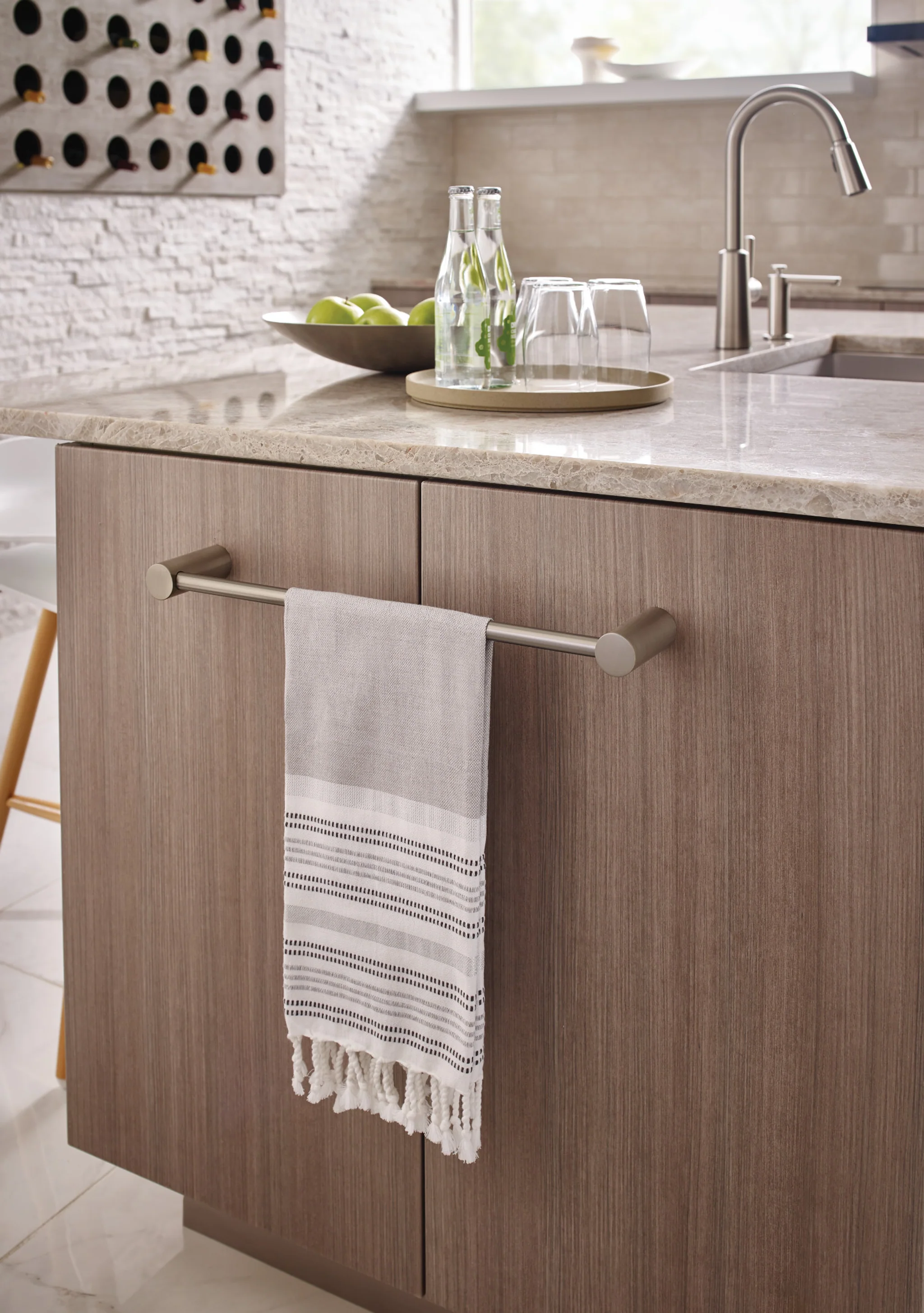 842-Align-24-Towel-Bar-17.webp Align 24" Towel Bar