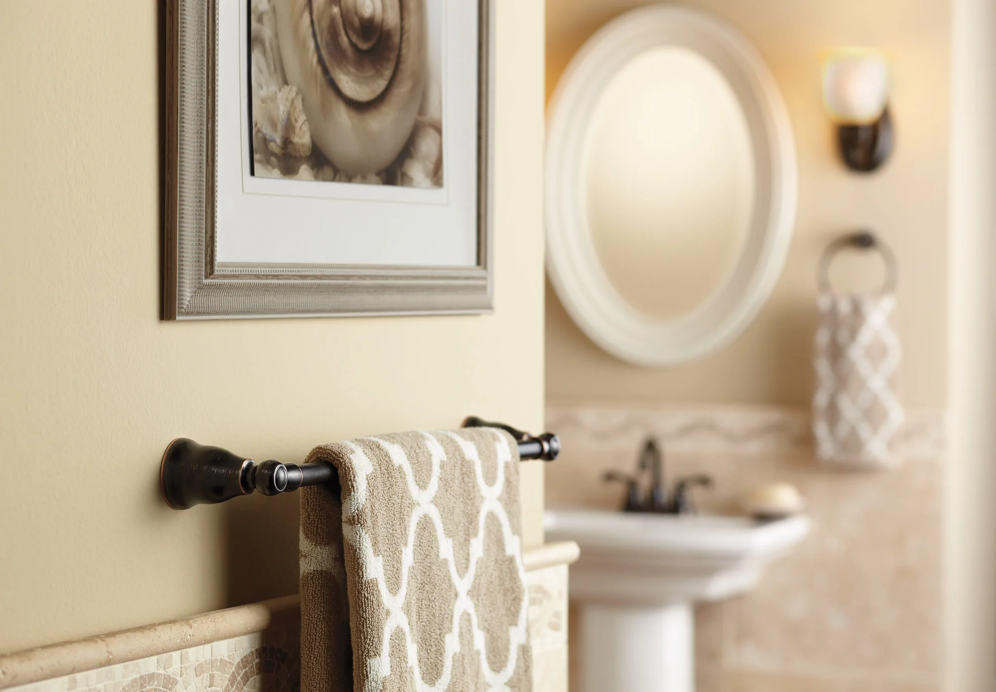 Traditional Chrome 18" Towel Bar