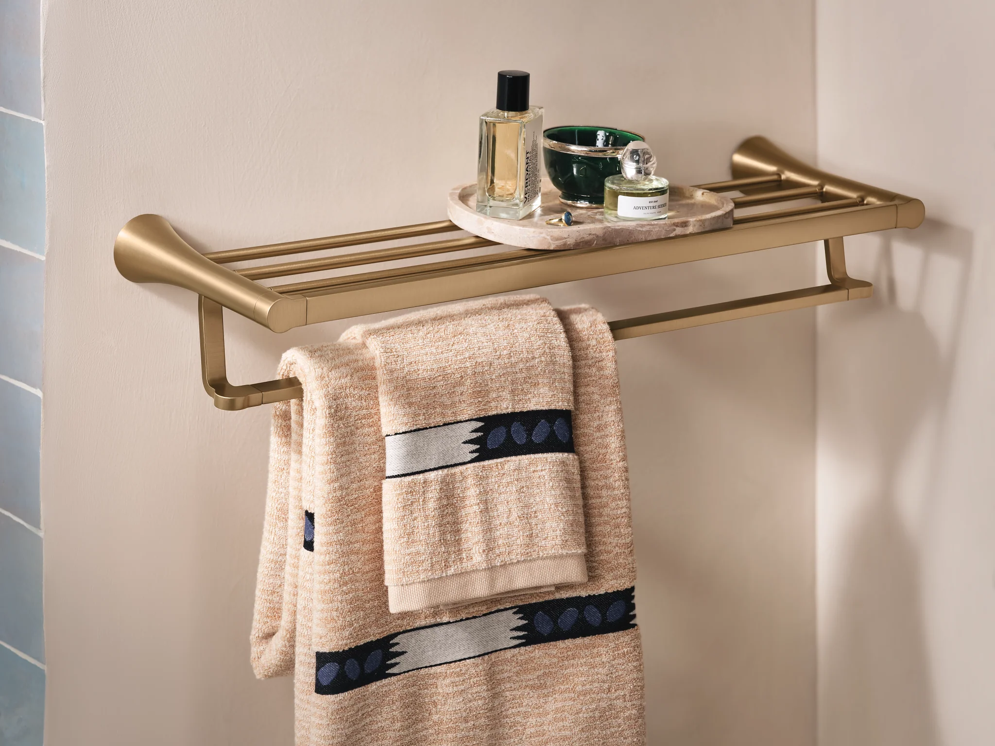 8800-Jase-Chrome-towel-shelf-2.webp Jase Chrome towel shelf
