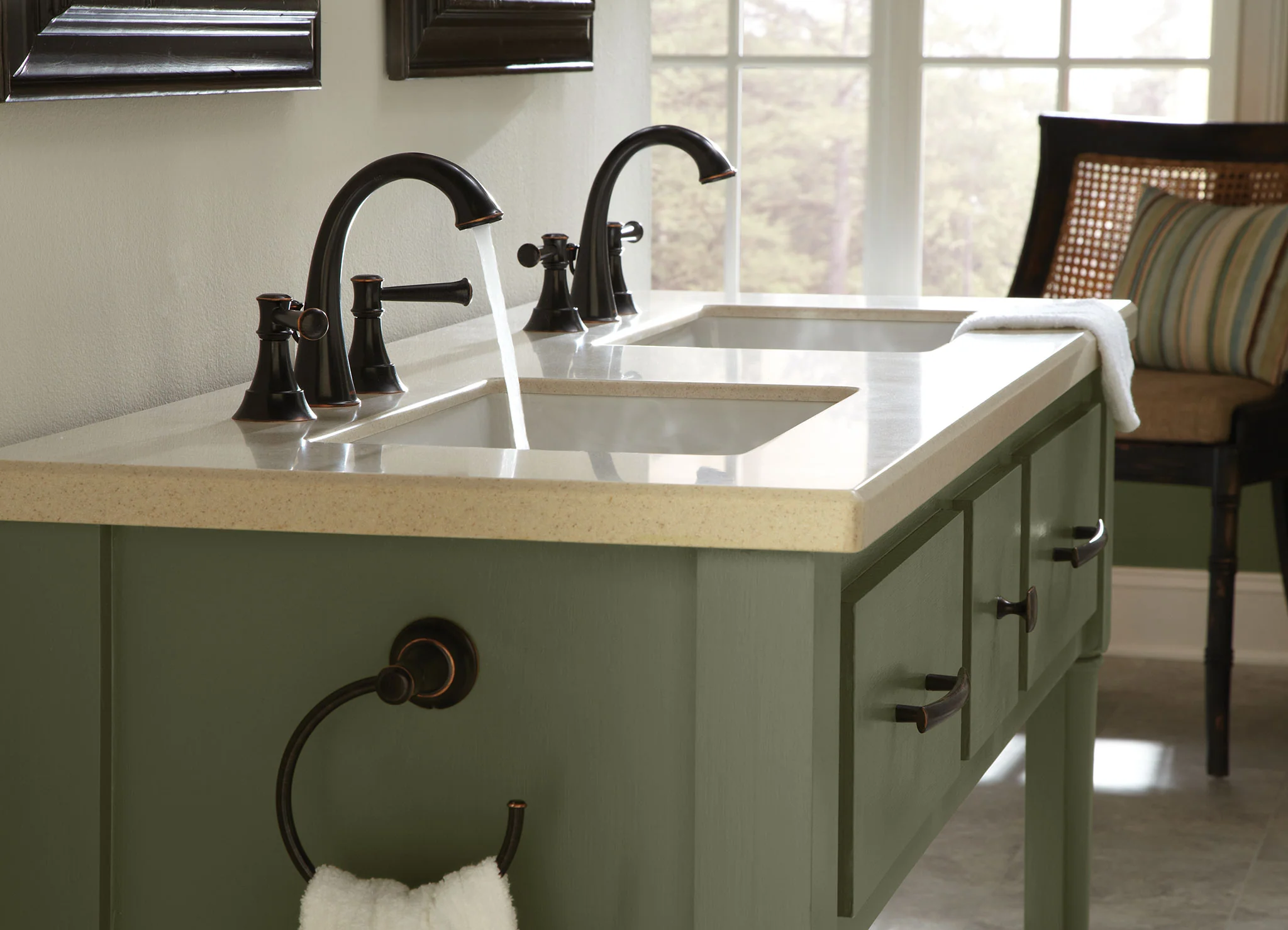 8824-Ashville-Two-handle-Centerset-Bathroom-Sink-Faucet-4.webp Ashville Two-handle Centerset Bathroom Sink Faucet
