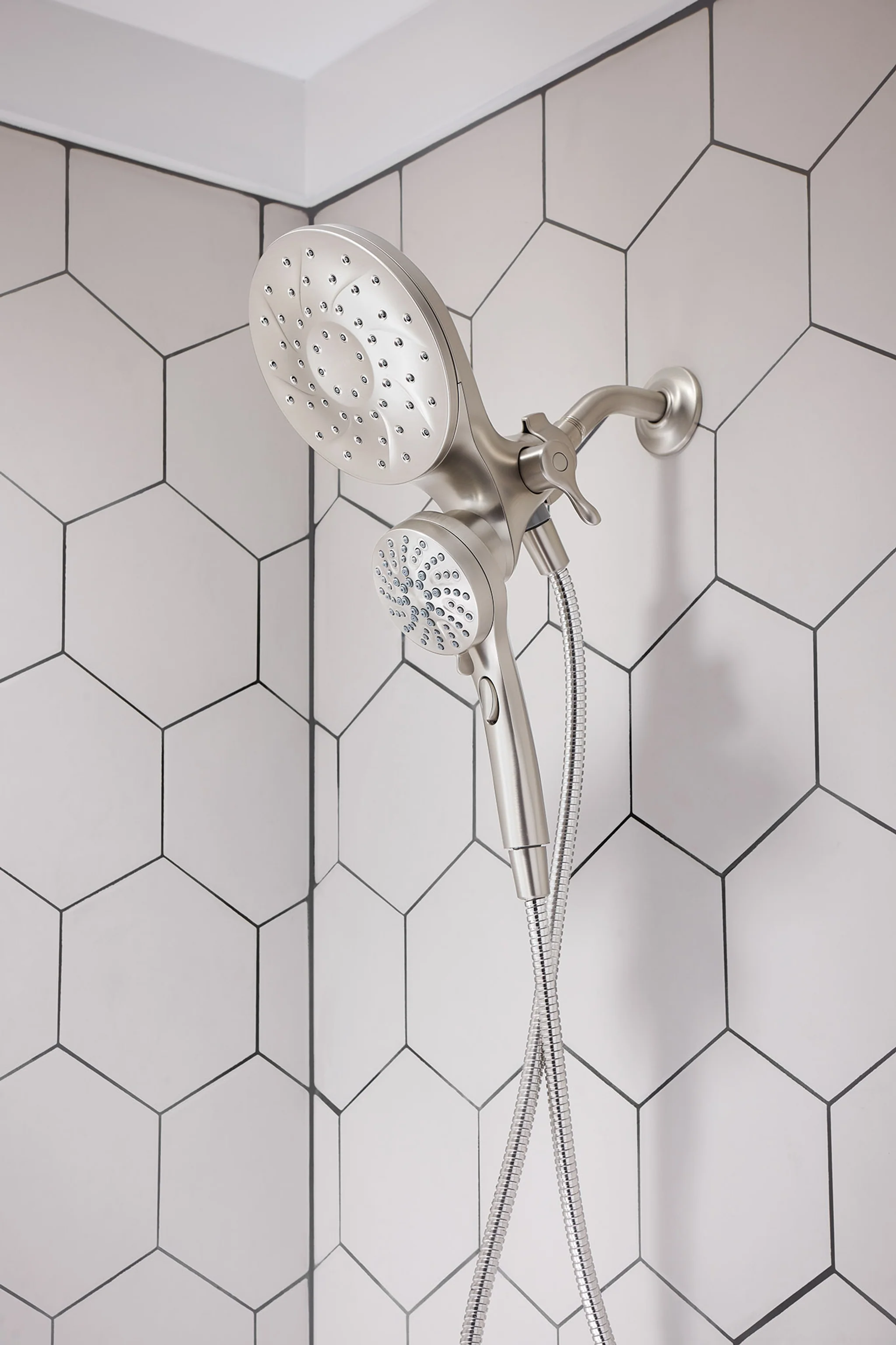 928-Engage-Six-Function-Conbination-Showerhead-With-Handheld-Shower-5.webp Engage Six-Function Conbination Showerhead With Handheld Shower