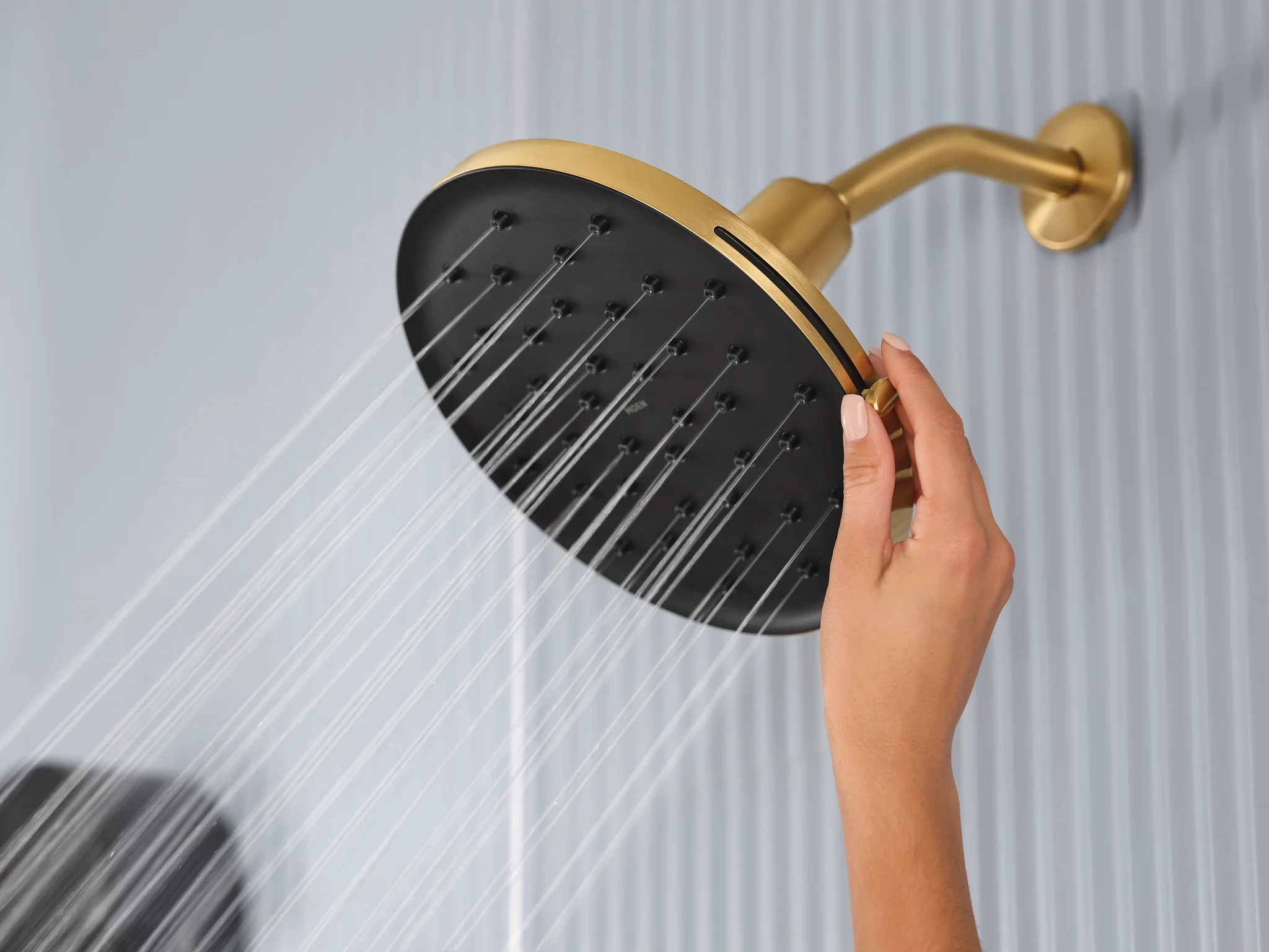 946-Verso-Adjustable-9-Diameter-Spray-Head-Rainshower-62.webp Verso Adjustable 9" Diameter Spray Head Rainshower